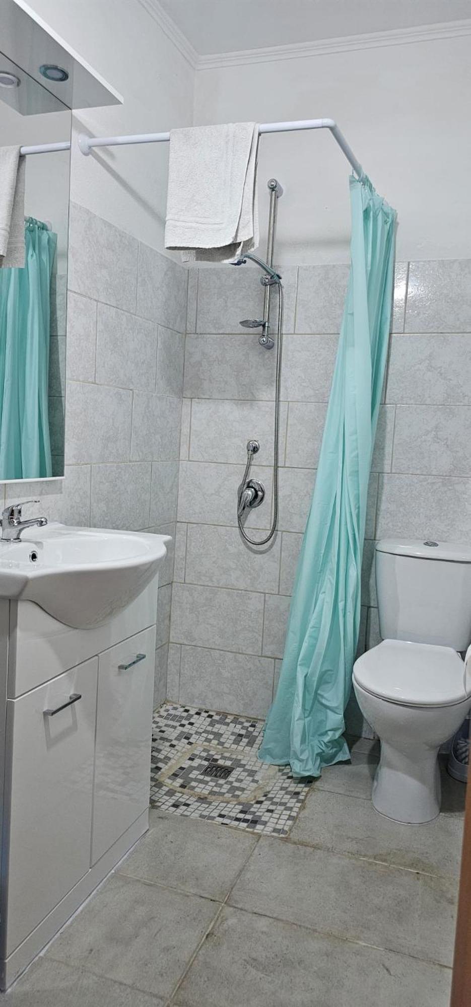 Double Room Private Bathroom