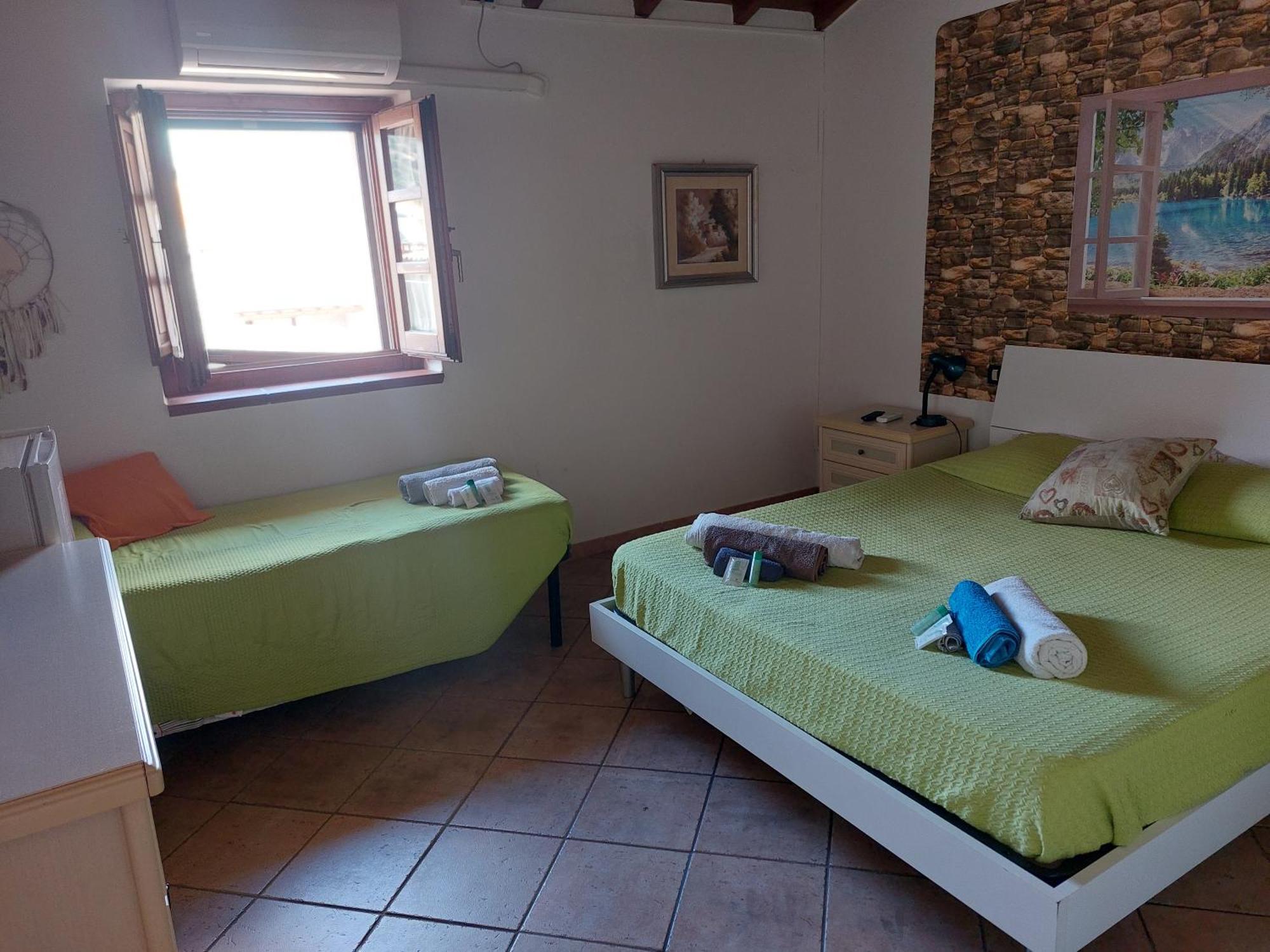 Double Room Private Bathroom